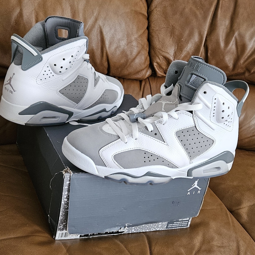 Men's Nike Air Jordan 6 Retro Cool Grey Sneakers Size 10 (GREAT CONDTN)